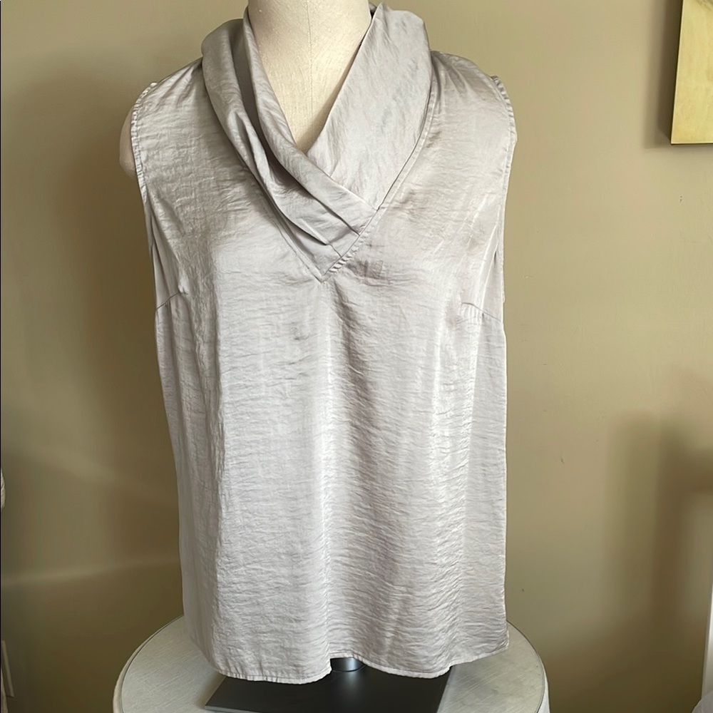 NWT Size Large Limited Elegant Gray Women's Top Some Stretch & Side Zipper
